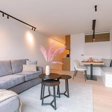 Lovely New Apartment At 'T Zoute Near The Beach *